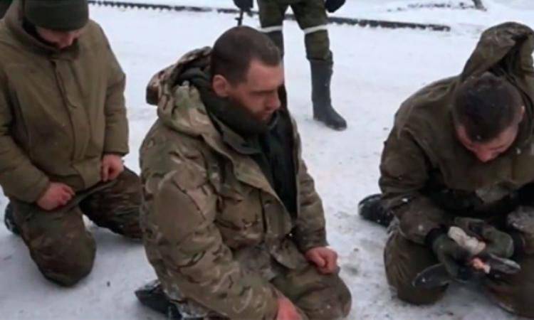 Quân đội Ukraine nói rằng vạc Debaltsevo là thông tin sai lệch cần thiết cho bước đi chiến lược của quân đội Ukraine