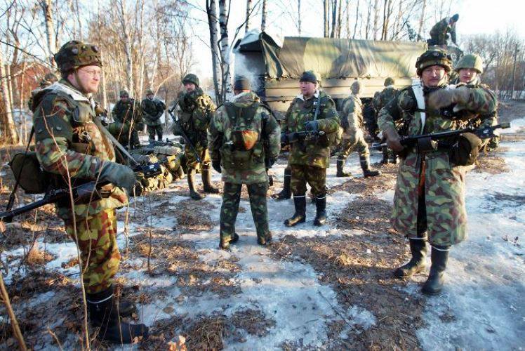 Finnische Reservisten erhalten im Falle von Feindseligkeiten persönliche Anweisungen
