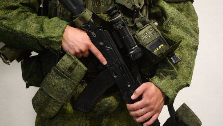 MIC: habrá dos rifles automáticos en el ejército - AK-12 y AEK-971