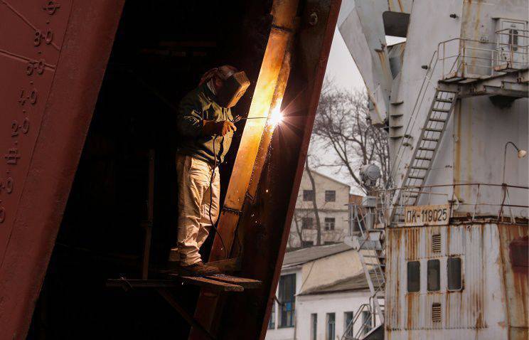 Дмитрий Рогозин рассказал о перспективах «Северо-Восточного ремонтного центра» в Вилючинске