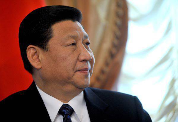 사이핑 (西平平) : "중국과 러시아 사람들은 평화 손을 잡고 방어 할 것이다"