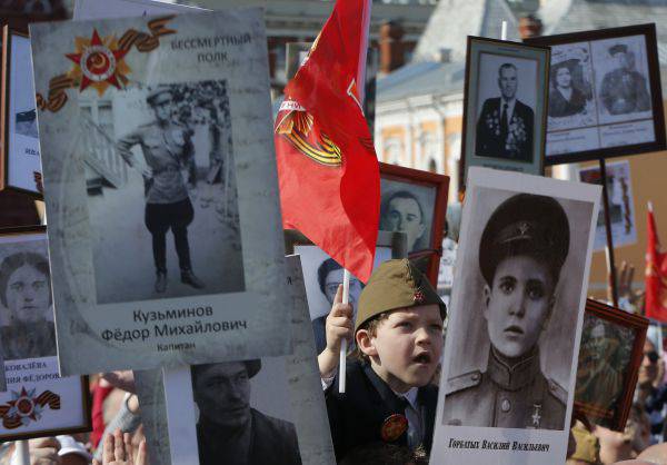 "Immortal Regiment": Das Volk freut sich, das Außenministerium flippt aus