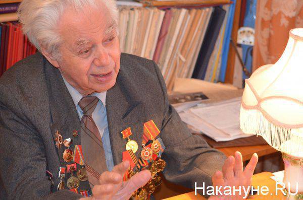 "Говорят, мы воевать не умели, но немца, который воевать умел - победили" "Говорят, мы воевать не умели, но немца, который воевать умел - победили"