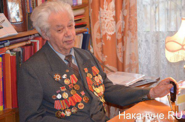 "Говорят, мы воевать не умели, но немца, который воевать умел - победили" "Говорят, мы воевать не умели, но немца, который воевать умел - победили"