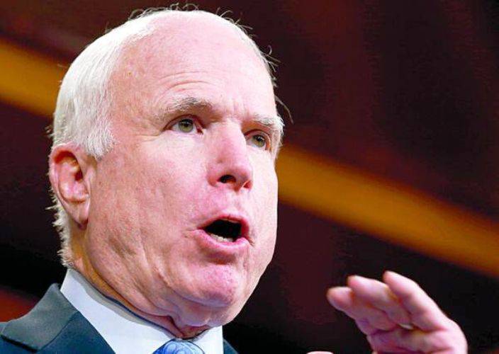 McCain: Cela ne me dérange pas d’être le conseiller de Poroshenko, mais je n’ai pas donné mon consentement.
