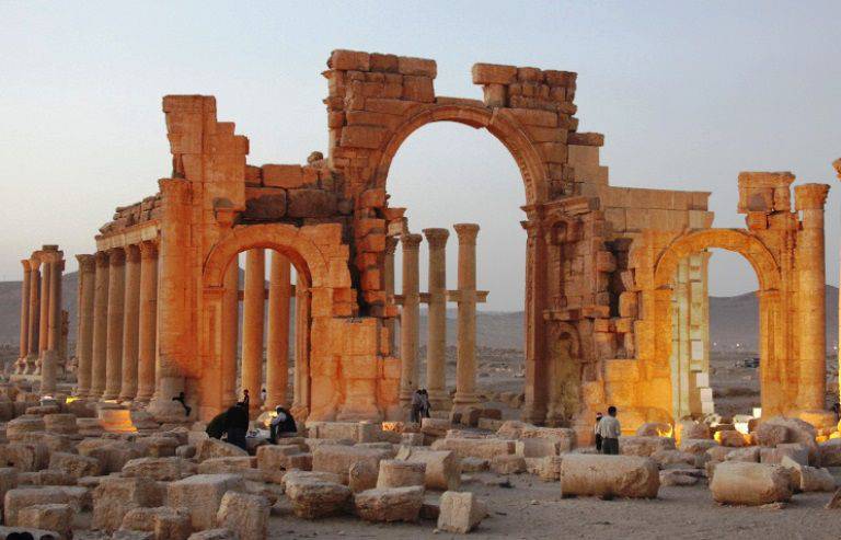 سوریه از جامعه جهانی می خواهد که از پالمیرا باستانی در برابر داعش محافظت کنند