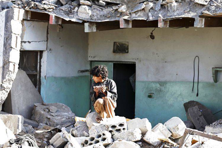 Перемирие завершилось, арабская коалиция вновь наносит по Йемену авиаудары