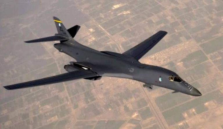 Yhdysvallat lähettää strategisia lentokoneita ja droneja Australiaan