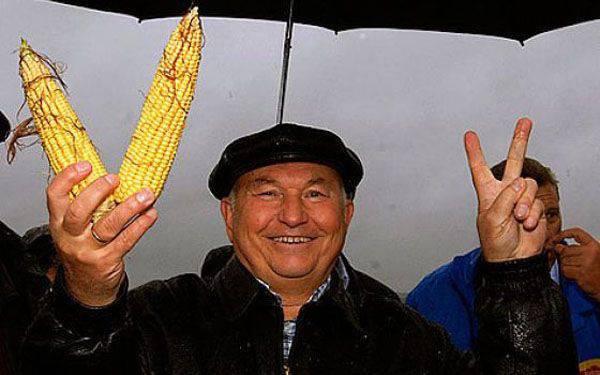 Later insight: Yuri Luzhkov realized that the Russian economy is anti-national ...