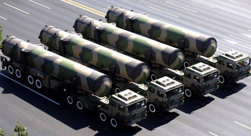 China comenzó a equipar misiles nucleares con ojivas dirigidas individualmente.