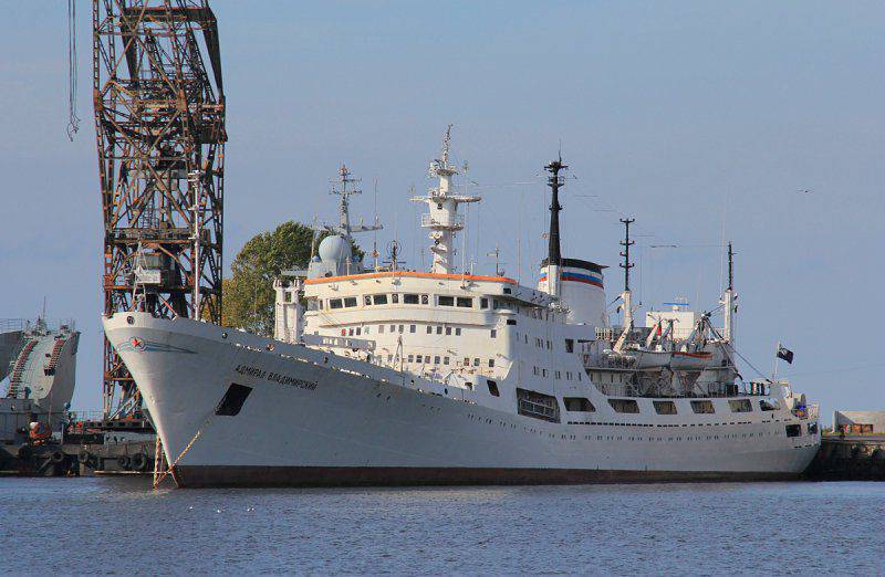 러시아 해군, 남극 대륙 기슭 탐험 계획
