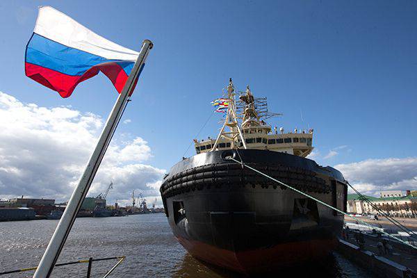 Rússia vai construir dois navios de patrulha do Ártico, bem como um navio de desembarque para substituir o Mistral