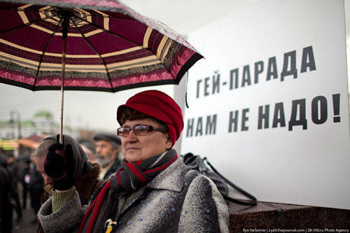 Отбились мы от коричневых, отобьемся и от голубых!