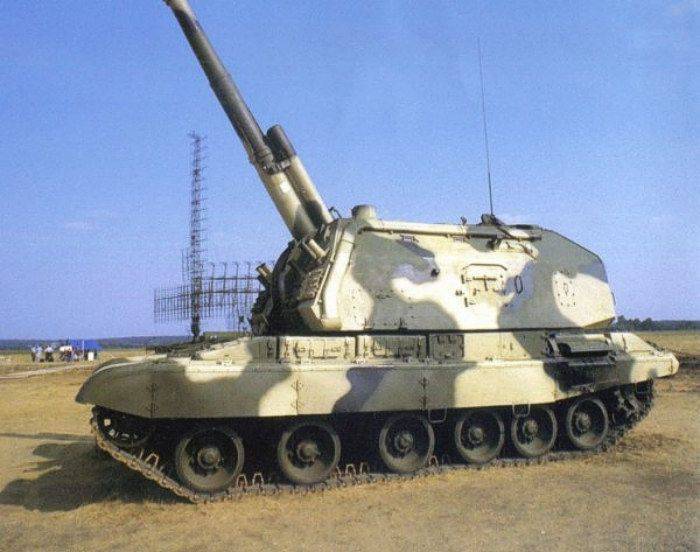 No fórum Exército 2015, haverá uma demonstração das capacidades do sistema de artilharia autopropulsada Msta-S e do MLRS Tornado-G.