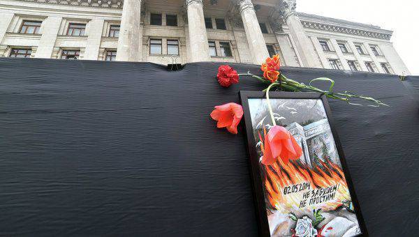 Euromaidan eylemcisi: Odessa Şehir Konseyi'nin Mayıs ayında 2 kurbanlarının anılarını sürdürmesini engellemek için her şeyi yapacağız.