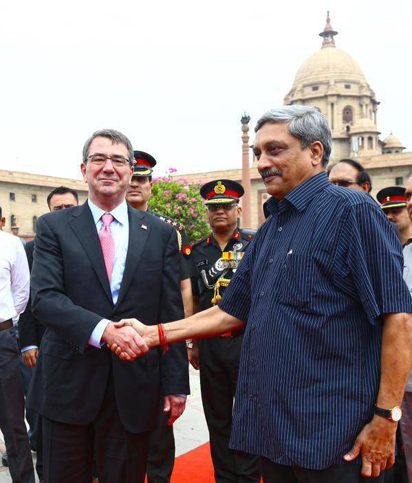 Indie a Spojené státy podepsaly rámcovou dohodu o vojensko-technické spolupráci