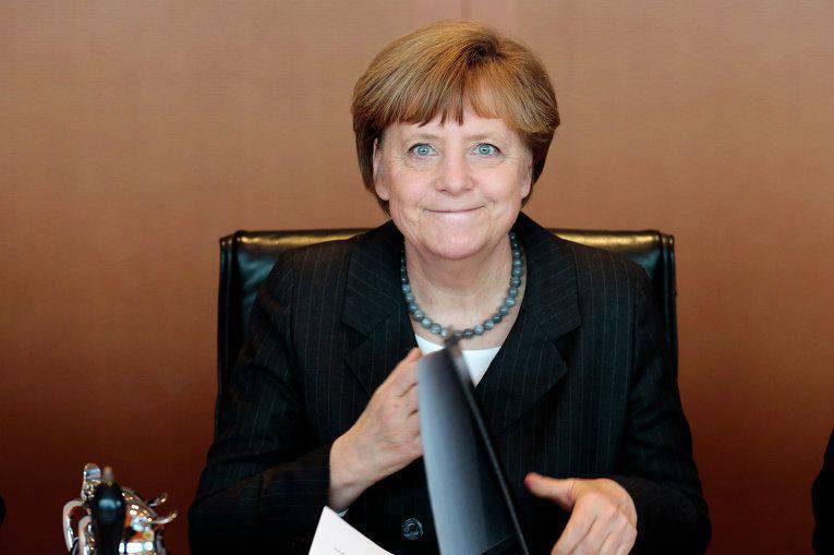 Merkel: le G7 discutera de "comment la Russie peut être connectée"