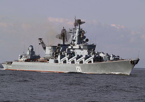 Второй этап российско-китайских военных учений "Морское взаимодействие-2015" идёт параллельно с российско-египетскими учениями "Мост дружбы-2015"