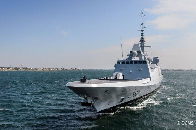 फ्रांसीसी नौसेना ने दूसरा फ्रिगेट FREMM स्थानांतरित किया