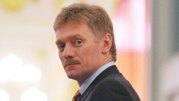 드미트리 페스 코프 (Dmitry Peskov)는 모스크바가 러시아의 부채를 청산하는 것에 대한 Poroshenko의 진술에 대한 명확한 설명을 기다리고 있다고 말했다.