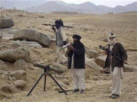 O chefe do serviço de fronteira tadjique disse que há um aumento da concentração de militantes no norte do Afeganistão