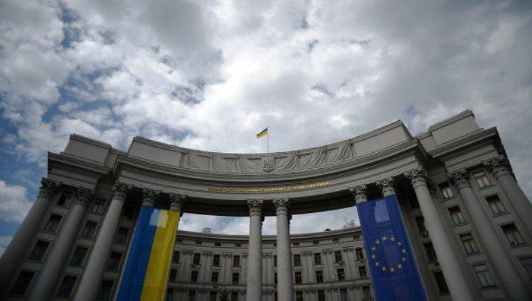 乌克兰外交部：顿巴斯在基辅当局的控制下返回后，可以认为已达成明斯克协议