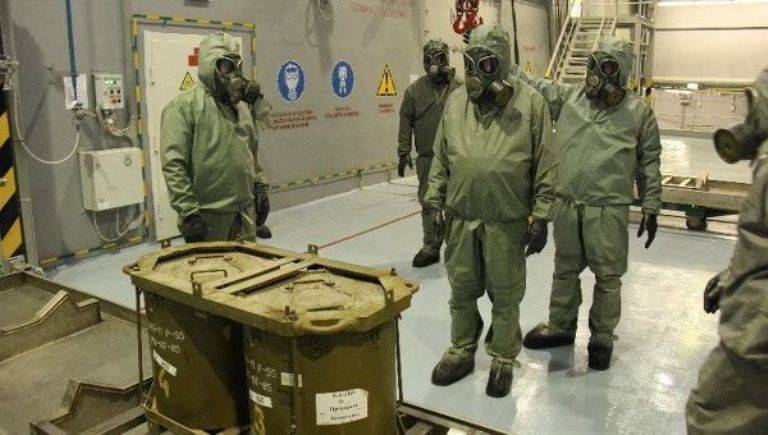 A Rússia continua destruindo estoques de armas químicas