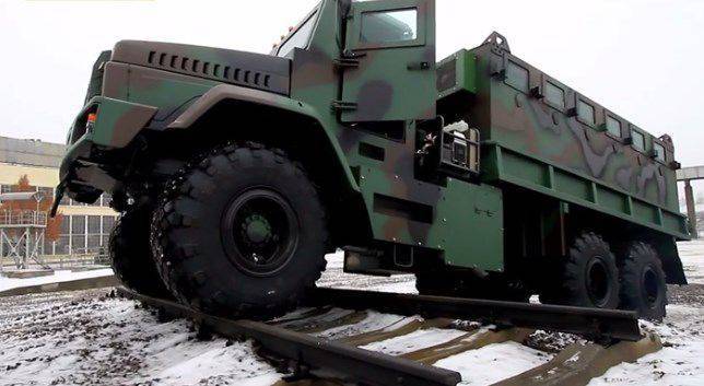 Советник президента Украины Петра Порошенко рассказывает о провале перевооружения украинской армии