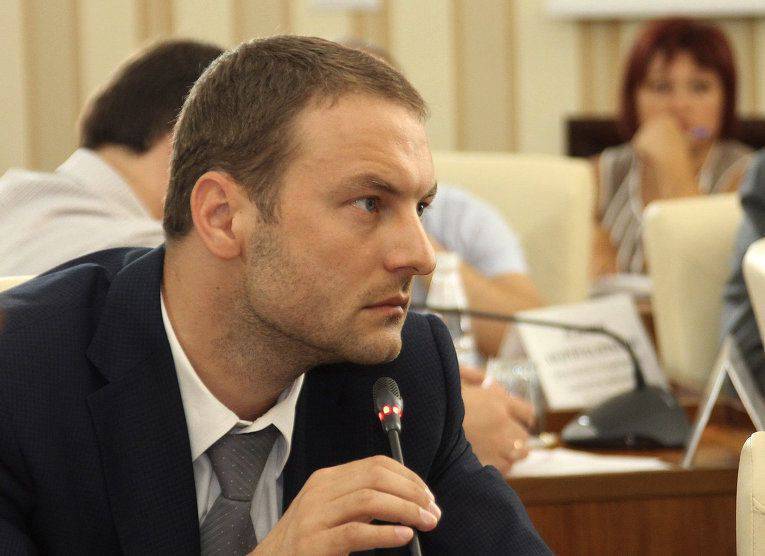 FSB、クリミア大臣を詐欺容疑で拘束