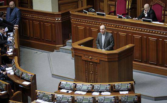 乌克兰最高拉达将审议一项关于退出与俄罗斯联邦在亚速海的协议的法案