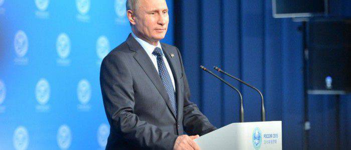 Putin isolates America - not without the help of Obama