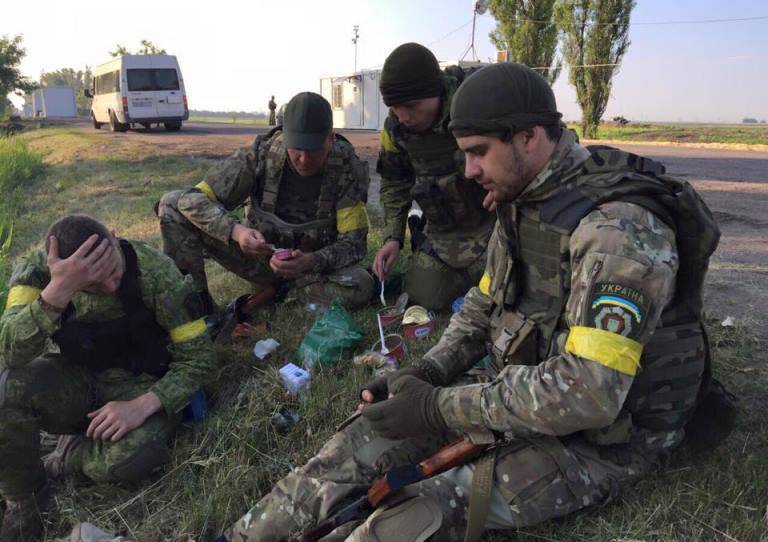 ביום משיכת הציוד ניסתה יחידה של הכוחות המזוינים של אוקראינה לעקור את המיליציה ממריינקה
