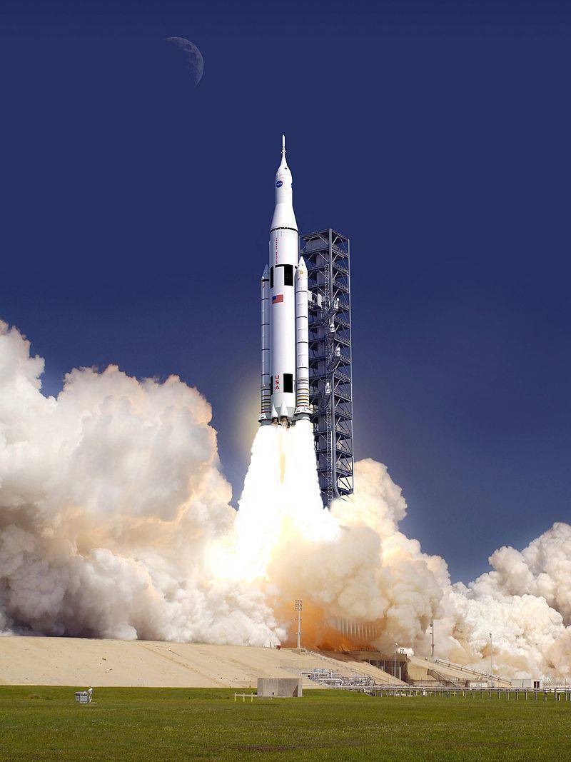 美国宇航局测试SLS超重型运载火箭