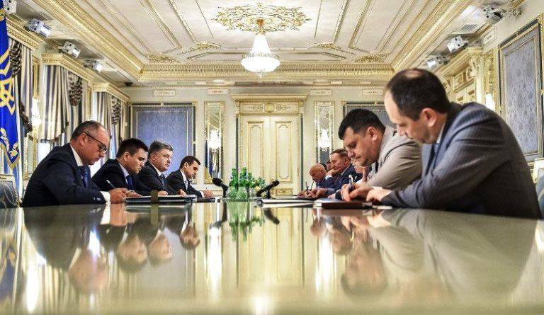 Poroshenko, Kuchma'dan Donbass'taki Minsk su temini sorunlarını tartışmasını istedi