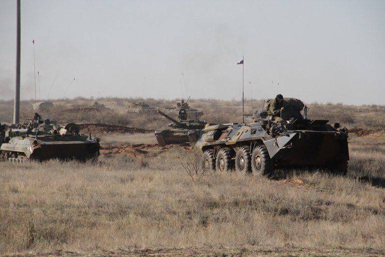 Os rifles motorizados Samara realizaram ações de emboscada no campo de treinamento de Totsk