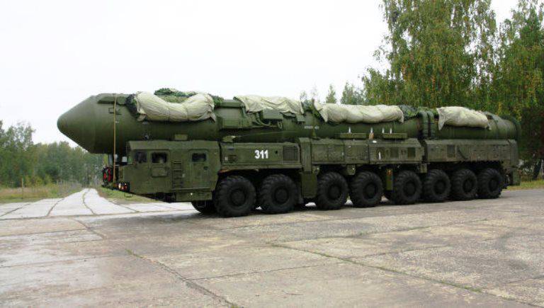전략 미사일 부대 (Strategic Missile Forces)에서 연말까지 "Topol-M"과 "Yars"