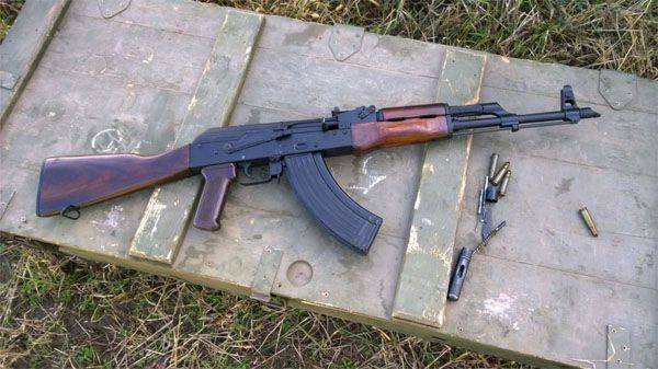 "Yanlışlıkla" tatbikatları sırasında harekete geçen Ukraynalı bir çene tüfeğiyle çenesinde kendini vurdu