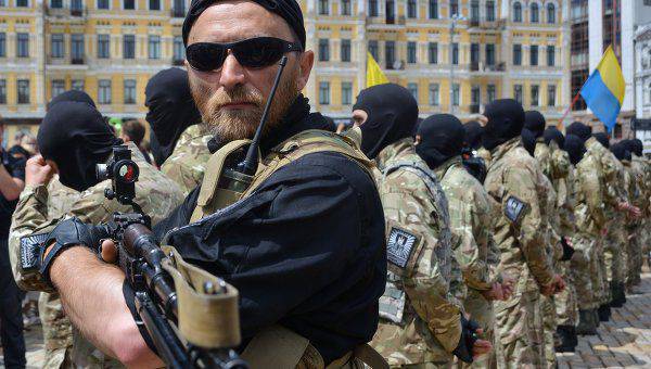 Poles are indignant at the antics of the neo-Nazi fighter of the Azov battalion