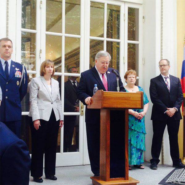 De Amerikaanse ambassade in Rusland riep Rusland op om "het ongegronde proces te stoppen" tegen N. Savchenko