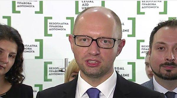 Yatsenyuk proposes that Ukrainian displaced people apply to Russia in a European court