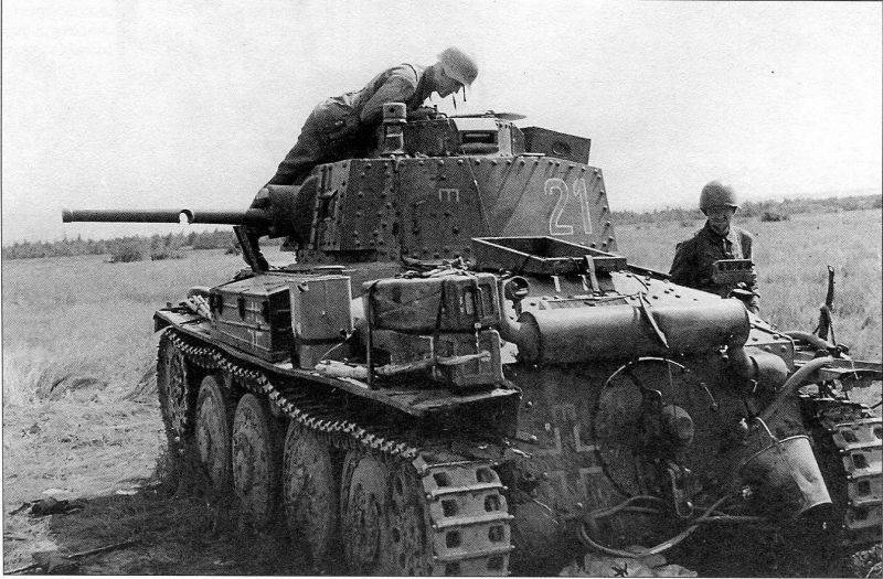 Неравные танковые дуэли. Часть 4. Красноармеец с топором против Pz.38(t)