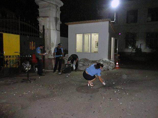 La nuit, le siège de "Self-Defense of Odessa" une explosion