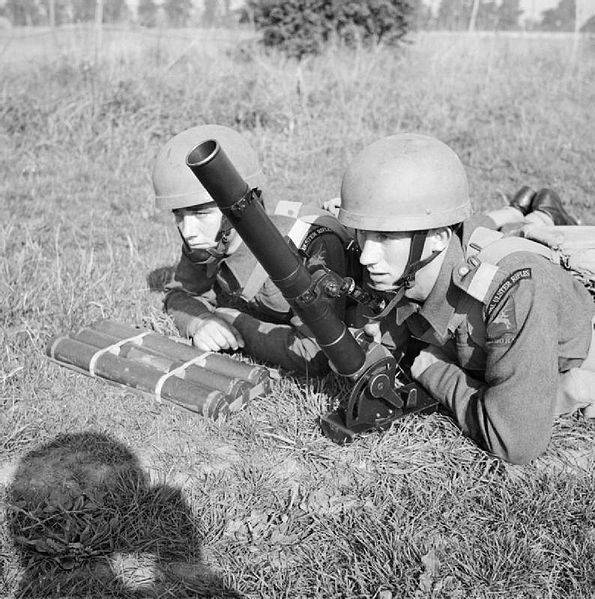 苏联50mm迫击炮图片