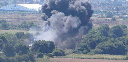 На авиашоу в Британии разбился истребитель-бомбардировщик