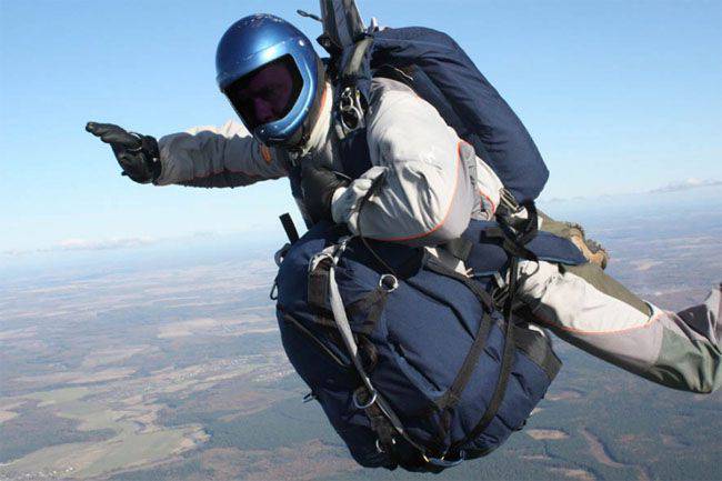 NPP Zvezda presenta el sistema Saboteur, adecuado para saltos a gran altitud