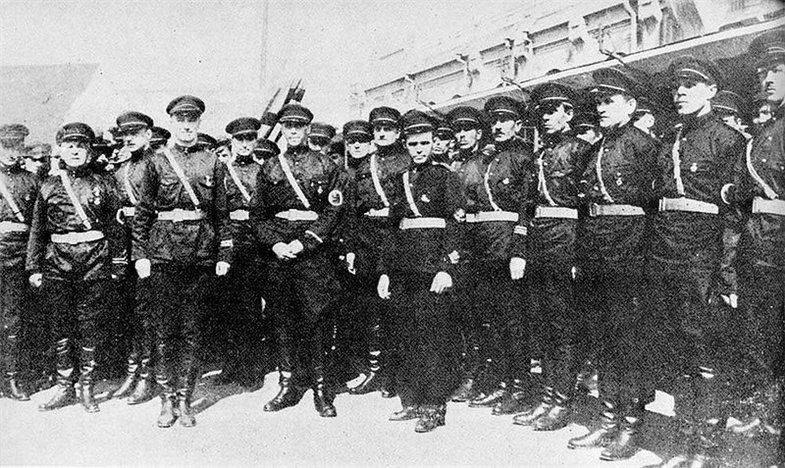 满洲里的俄罗斯法西斯主义者。 移民如何梦想在日本的帮助下摧毁苏联
