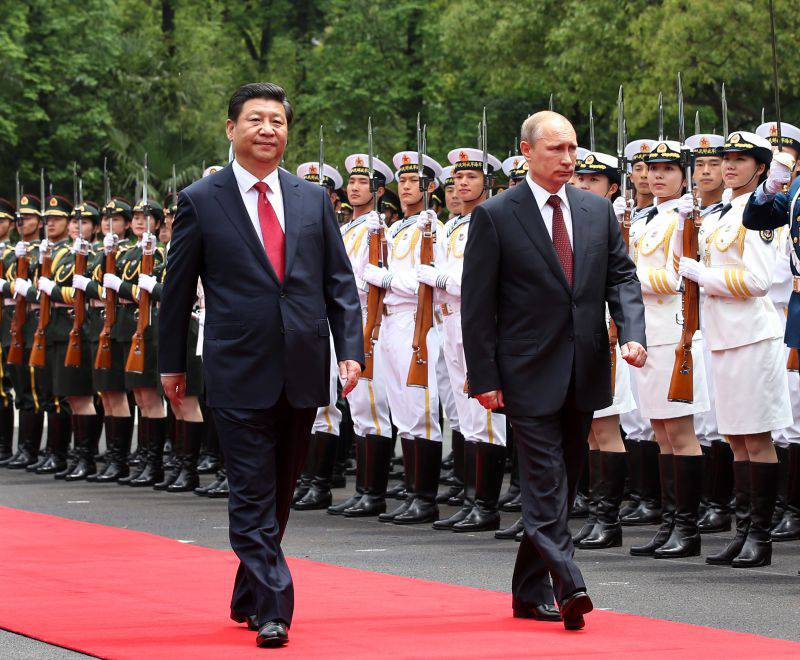 Президентские войны. Си Цзиньпин на параде. Си Цзиньпин на параде в Пекине.