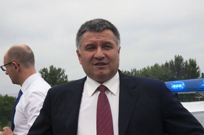 Di Lviv, Avakov digugat karena bandingnya dalam bahasa Rusia tanpa terjemahan bahasa Ukraina