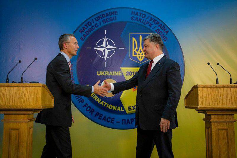 Poroshenko met Stoltenberg and during the press conference he stated with regret that they are not ready to accept Ukraine into the alliance at NATO.