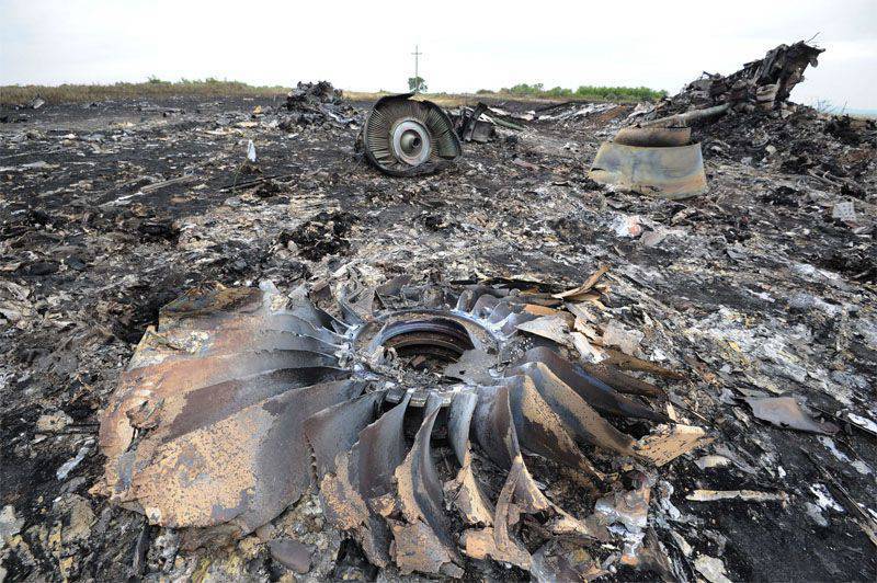 Almaz-Antey, tam ölçekli bir deneyin, Malezya Boeing-777'in saldırı hakkındaki verilerini Buk-M1 hava savunma sisteminden onayladığını iddia ediyor